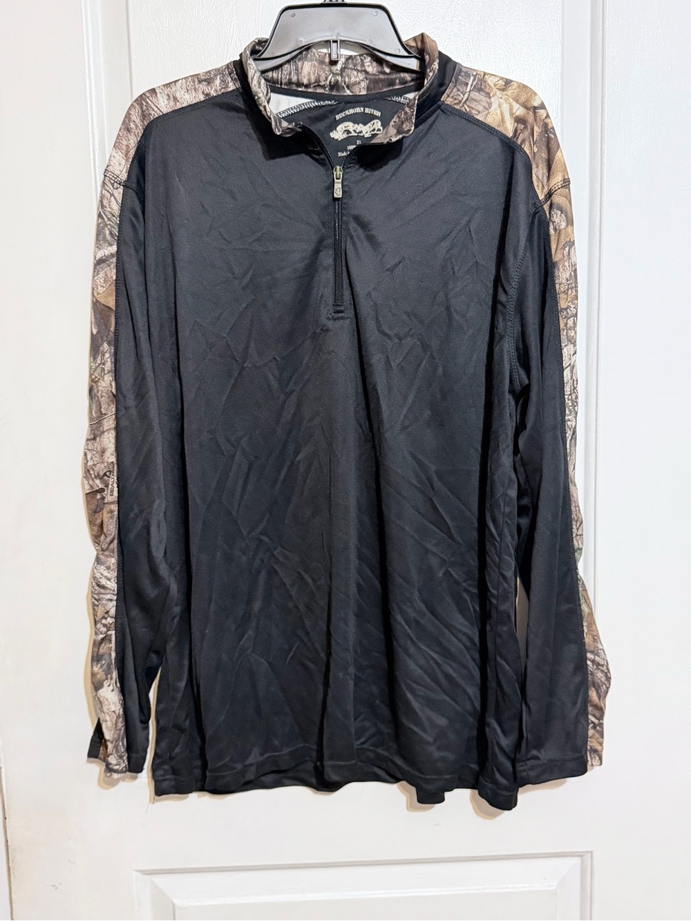 Realtree Men's Black Half-Zip Performance Pullover
